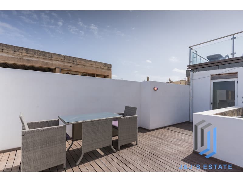 Furnished 1-Bedroom Apartment in Valletta · 21