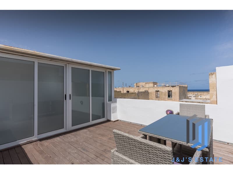 Furnished 1-Bedroom Apartment in Valletta · 23