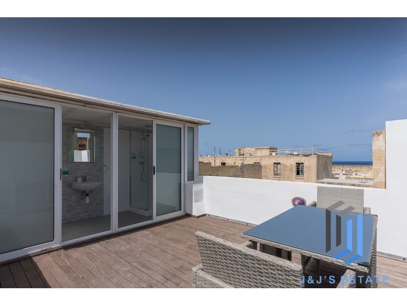 Furnished 1-Bedroom Apartment in Valletta · 24