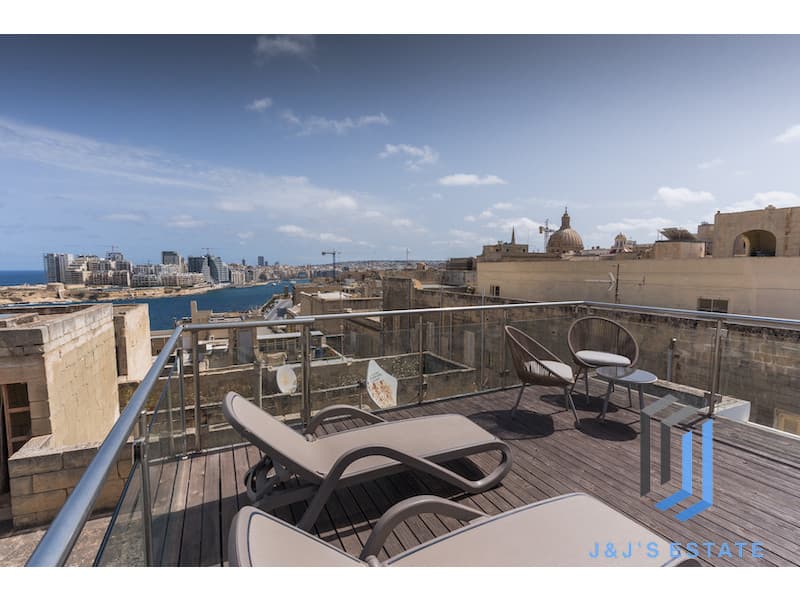 Furnished 1-Bedroom Apartment in Valletta · 4