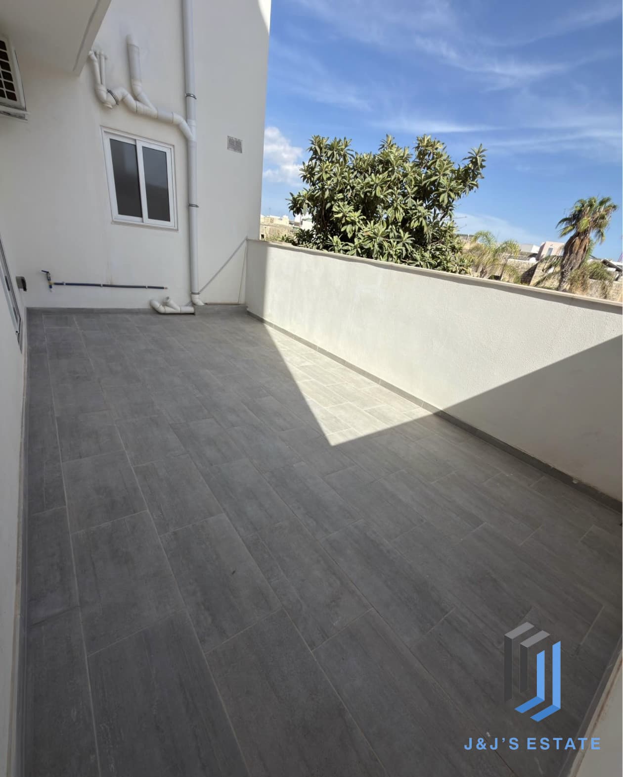 Spacious 3-Bedroom Home in Zebbug · 5