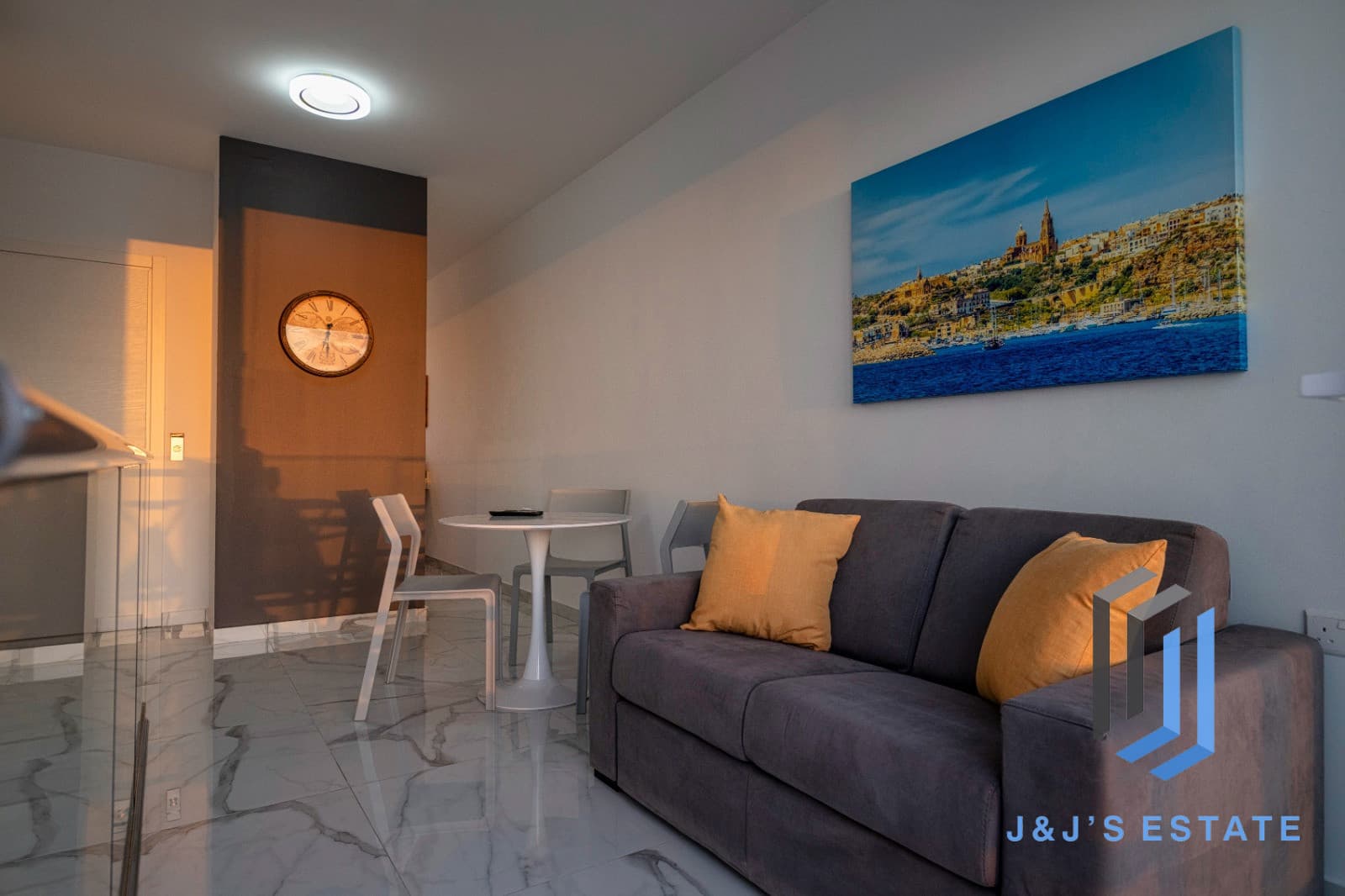 Sea-View 1-Bed Duplex in Bugibba, Fully Furnished · 5