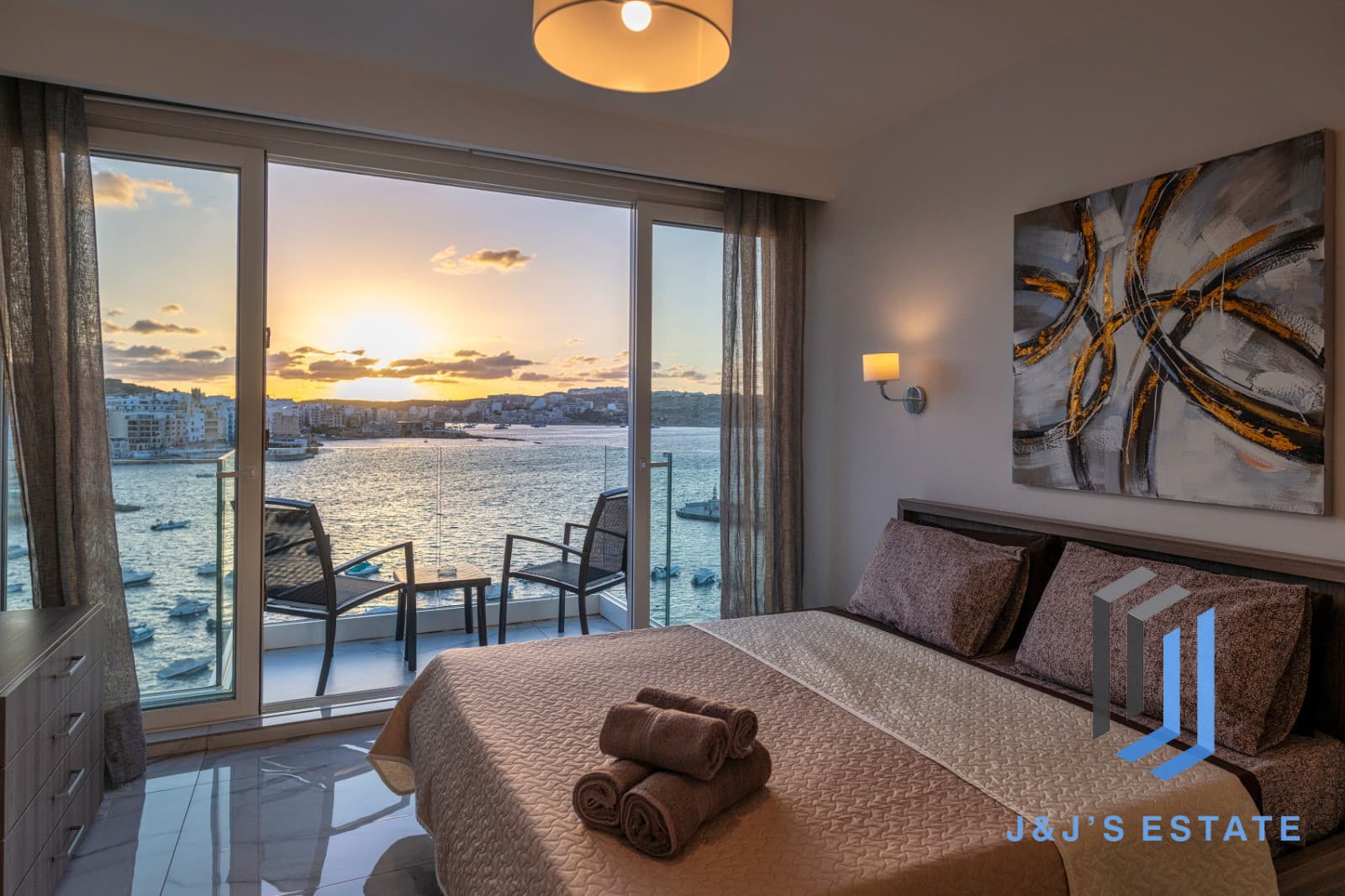 Sea-View 1-Bed Duplex in Bugibba, Fully Furnished · 46