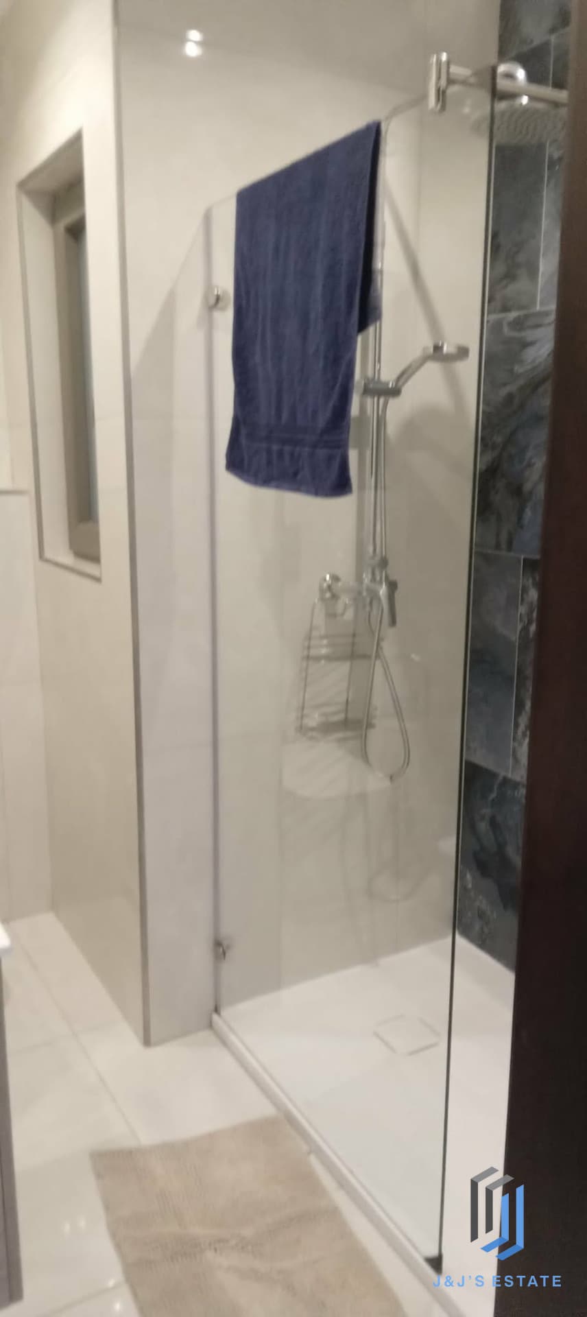 3 chambres · Appartement à Pembroke · 10