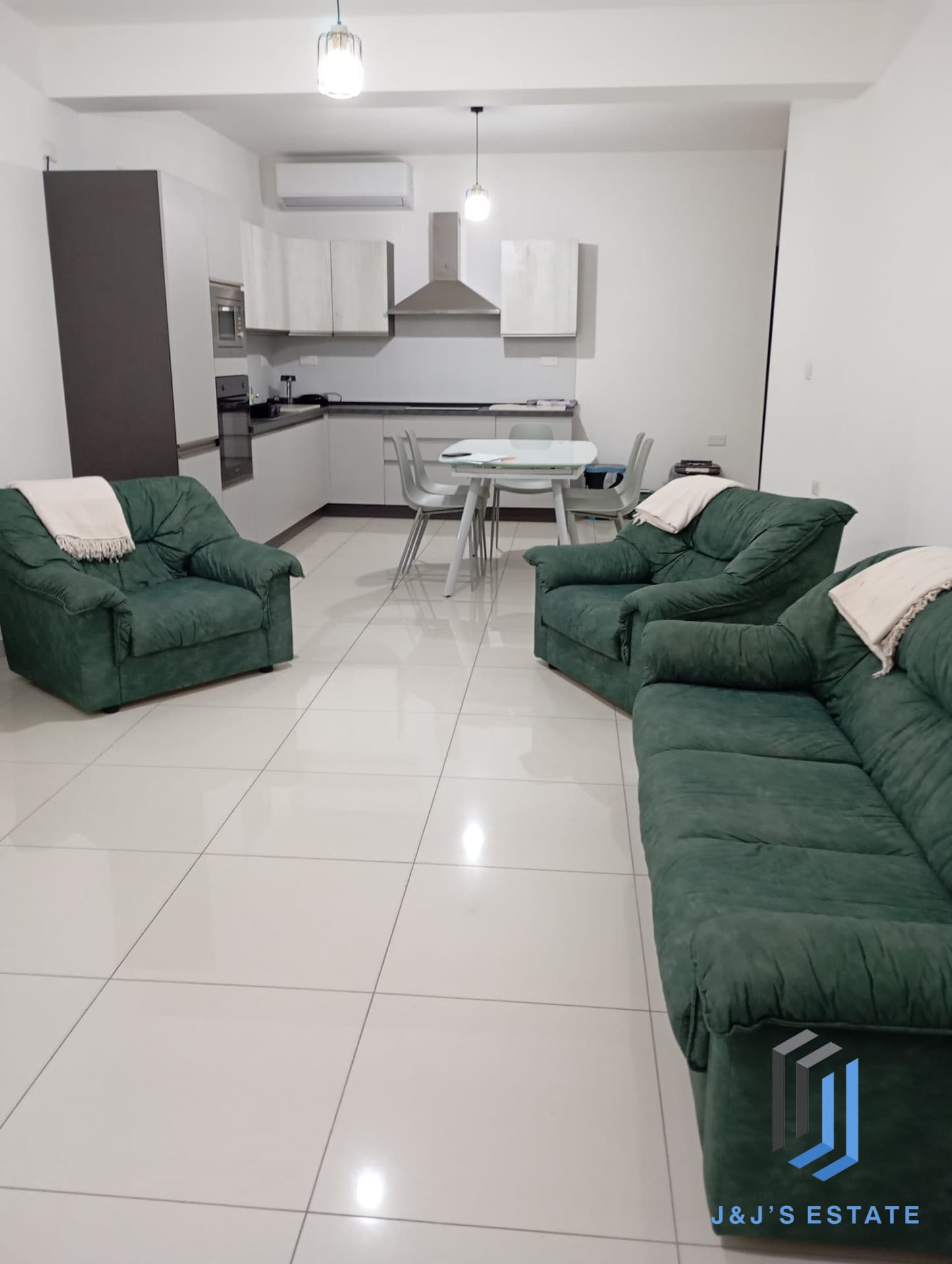 Furnished 3-Bedroom Maisonette in Naxxar · 3