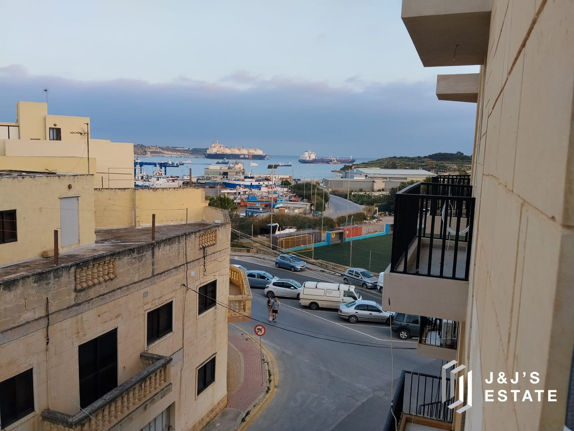 3-Bedroom Apartment for Rent in Marsaxlokk · 1