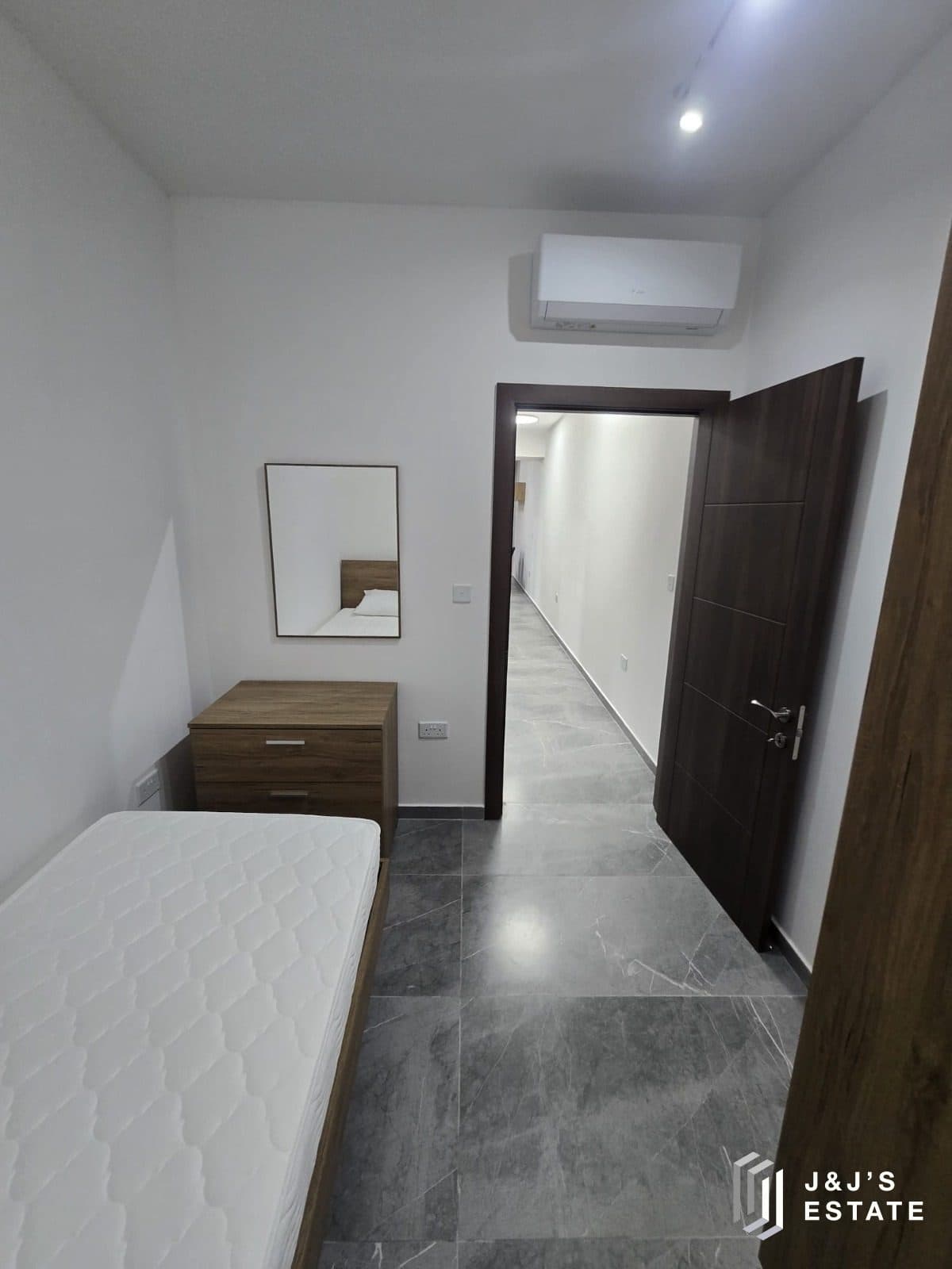 Brand new 3-bedroom maisonette with garage in central Birkirkara · 10